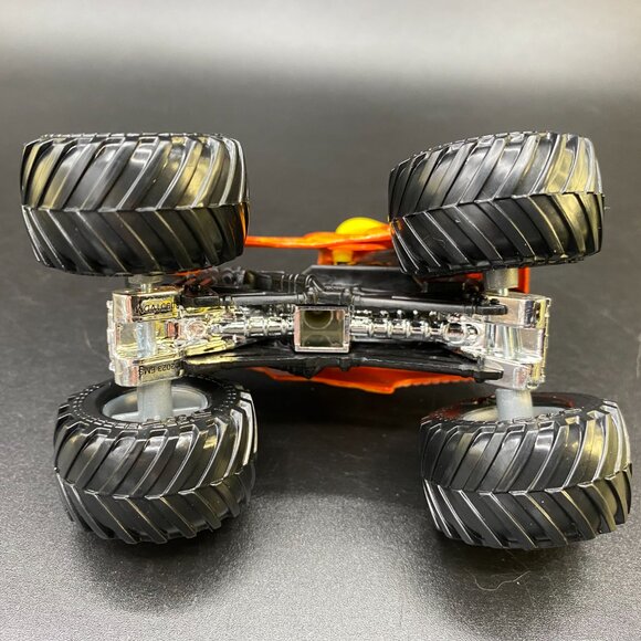 Monster Jam El Toro Loco 1:64 Diecast Monster Truck Spin Master Orange - Picture 13 of 16